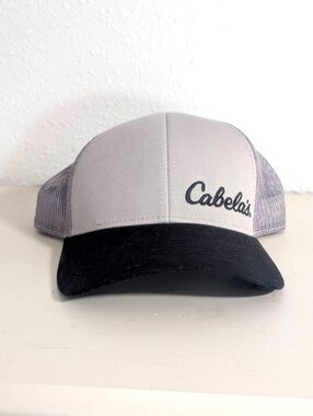 Cabela's Off-Center Logo Mesh-Back Trucker Hat Cap Charcoal Gray NWT